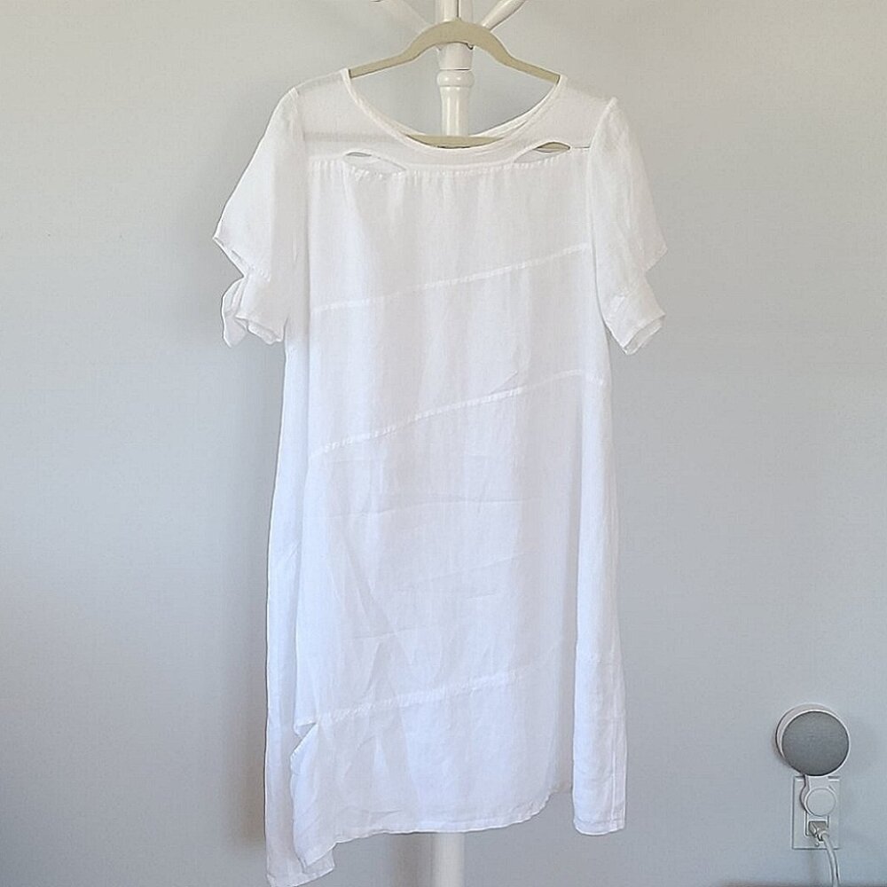 MOTEL Flowy Asymmetrical Short Sleeve Dress